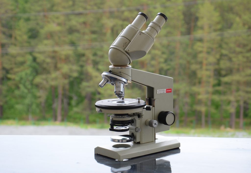 микроскоп бинокулярный биологический рабочий Биолам Р3